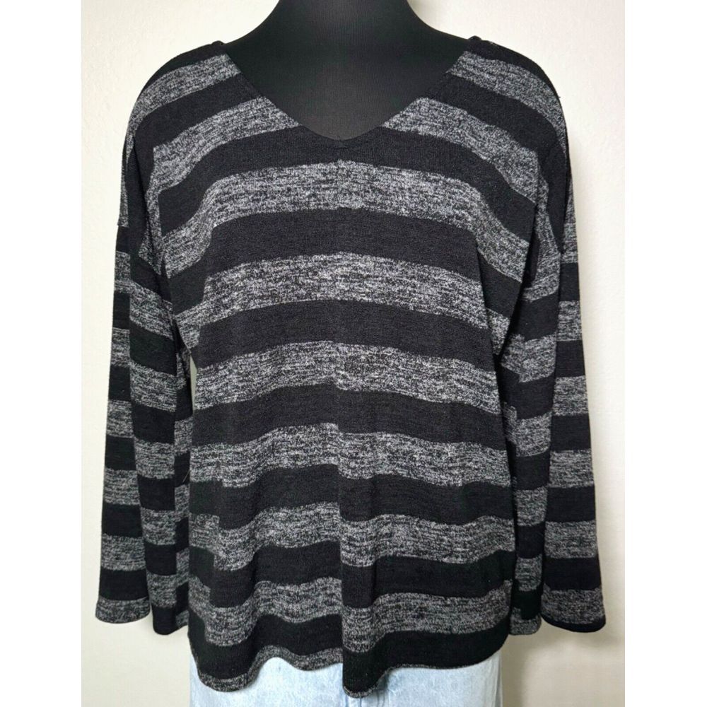 Rokoko by dazz V Neck Bell Sleeve Sweater Women Large Black White Striped R66440